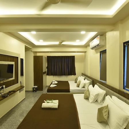 Hotel Sitara Inn Ratnāgiri エクステリア 写真