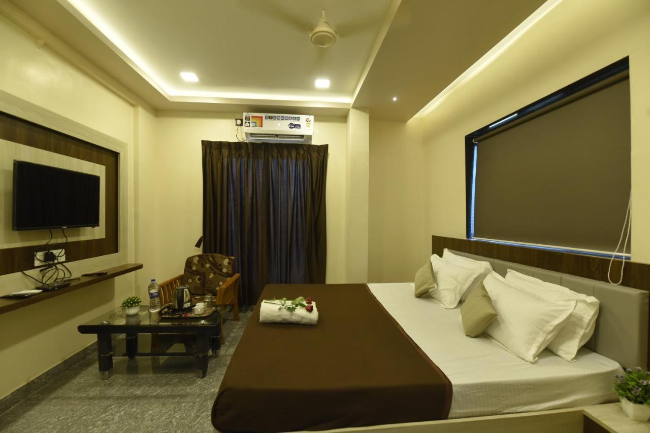 Hotel Sitara Inn Ratnāgiri エクステリア 写真