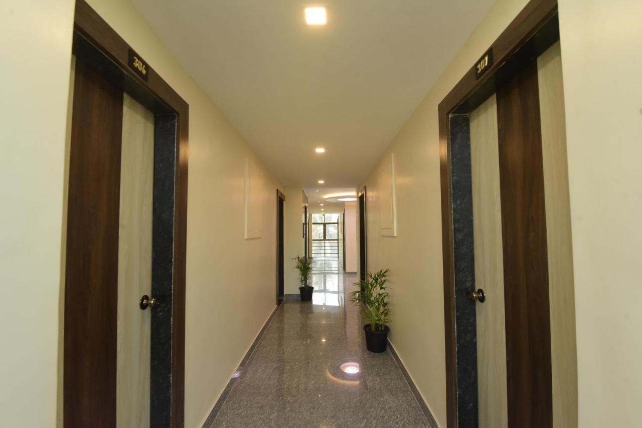 Hotel Sitara Inn Ratnāgiri エクステリア 写真